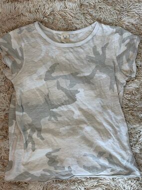 We The Free Light Gray Camo Short Sleeve Tee